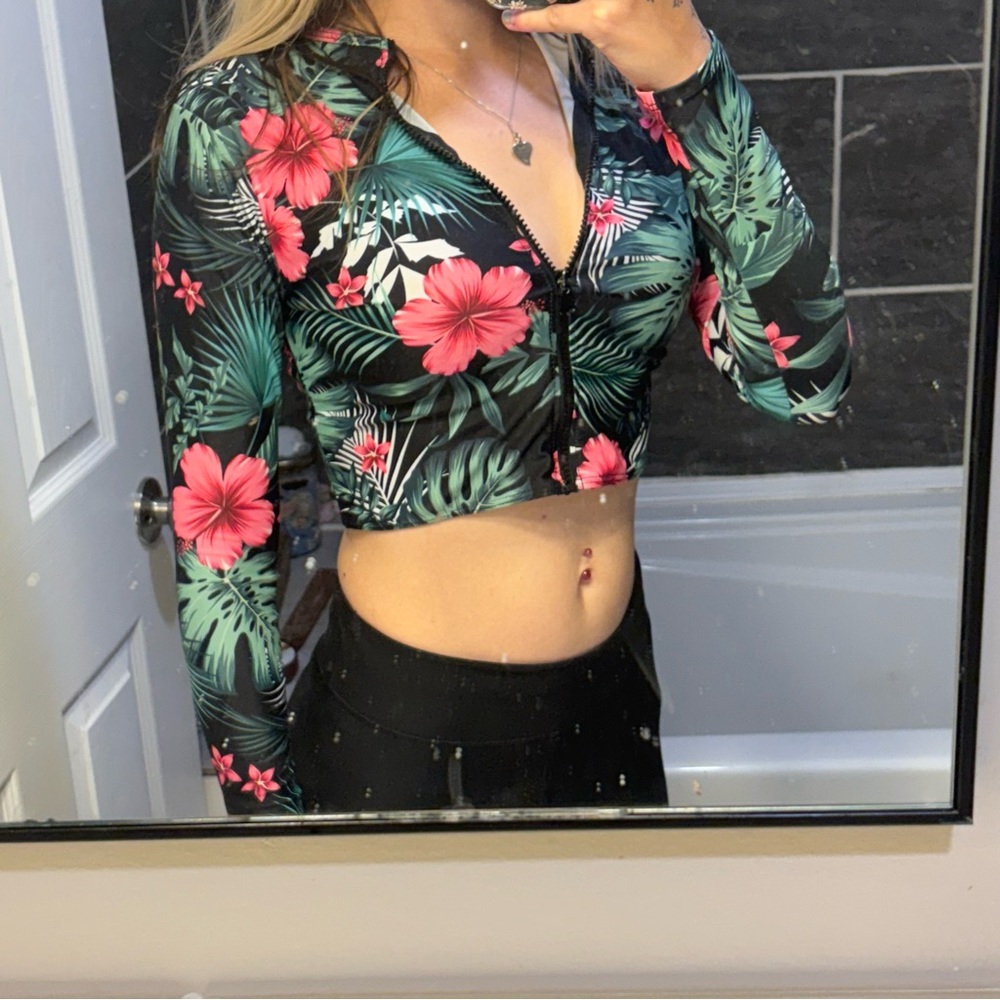 zip up workout top